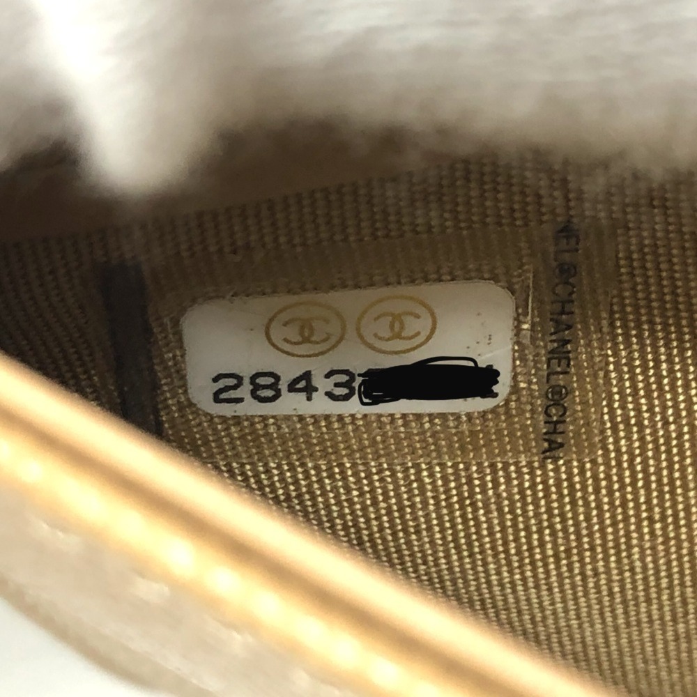 CHANEL Cream Caviar Leather Wallet - Picture 10 of 12